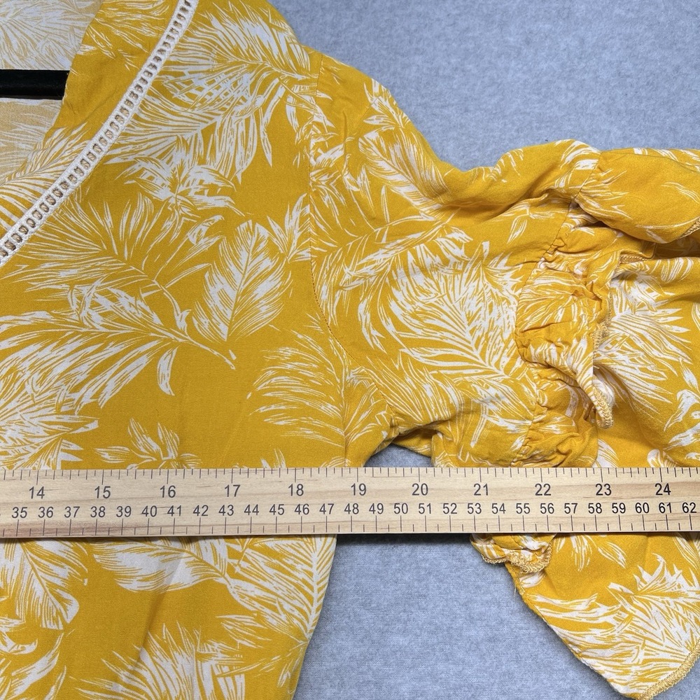 Label Of Love Babydoll Dress Yellow Floral‎ Hi Low Flutter Sleeve Size Med Flowy - Picture 7 of 14